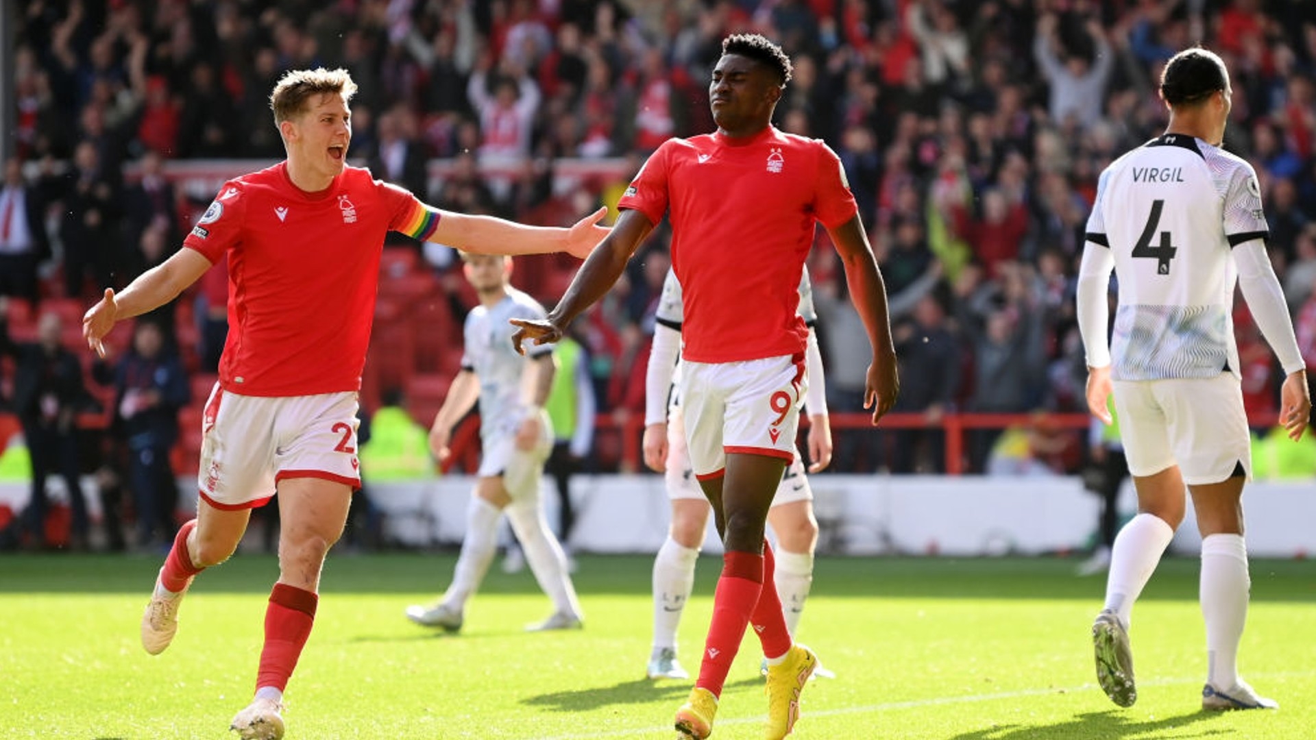 在这个充满 在这个充满